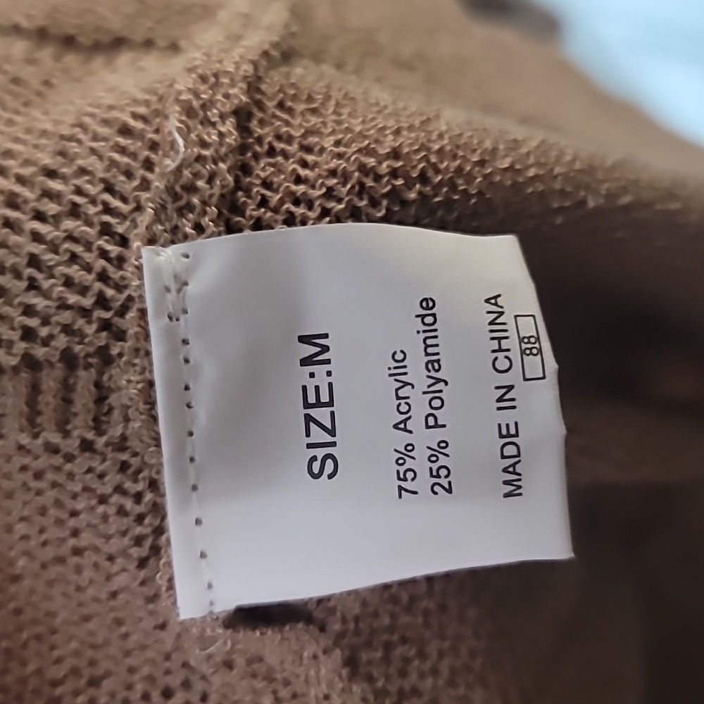 Oversized Light Sweater - Picture 6 of 10